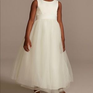 David’s Bridal Satin Flower Girl Dress with Tulle Skirt in Ivory size 5
